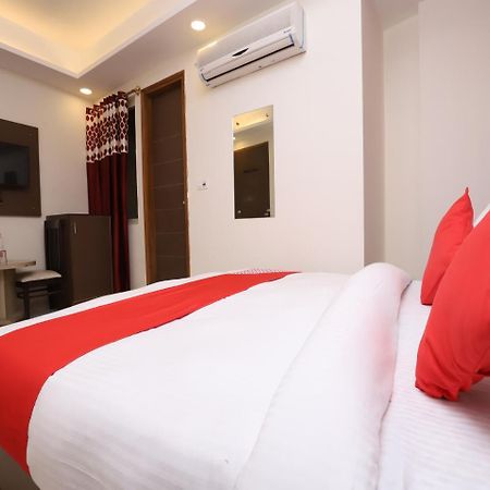 Hotel Le Princess @ Airport New Delhi Bagian luar foto