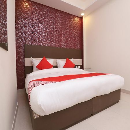 Hotel Le Princess @ Airport New Delhi Bagian luar foto