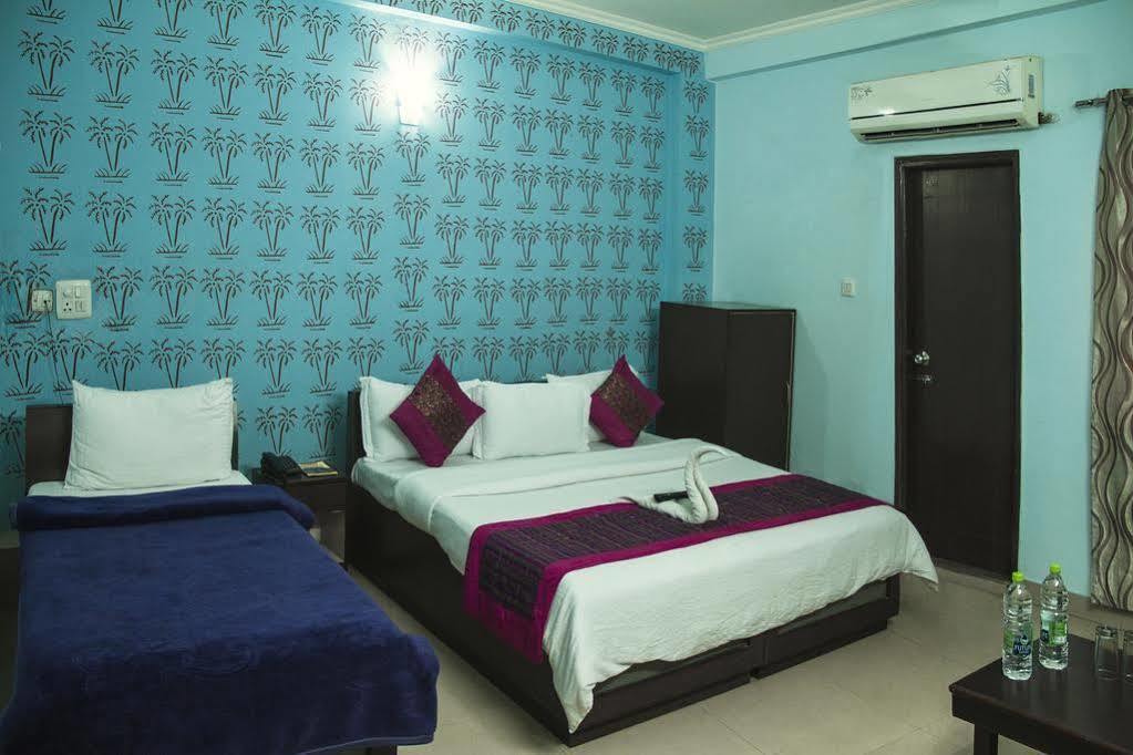 Hotel Le Princess @ Airport New Delhi Bagian luar foto