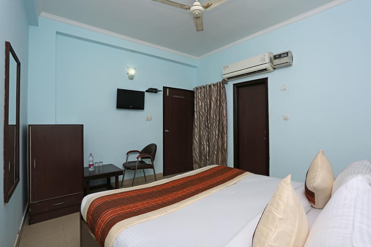 Hotel Le Princess @ Airport New Delhi Bagian luar foto