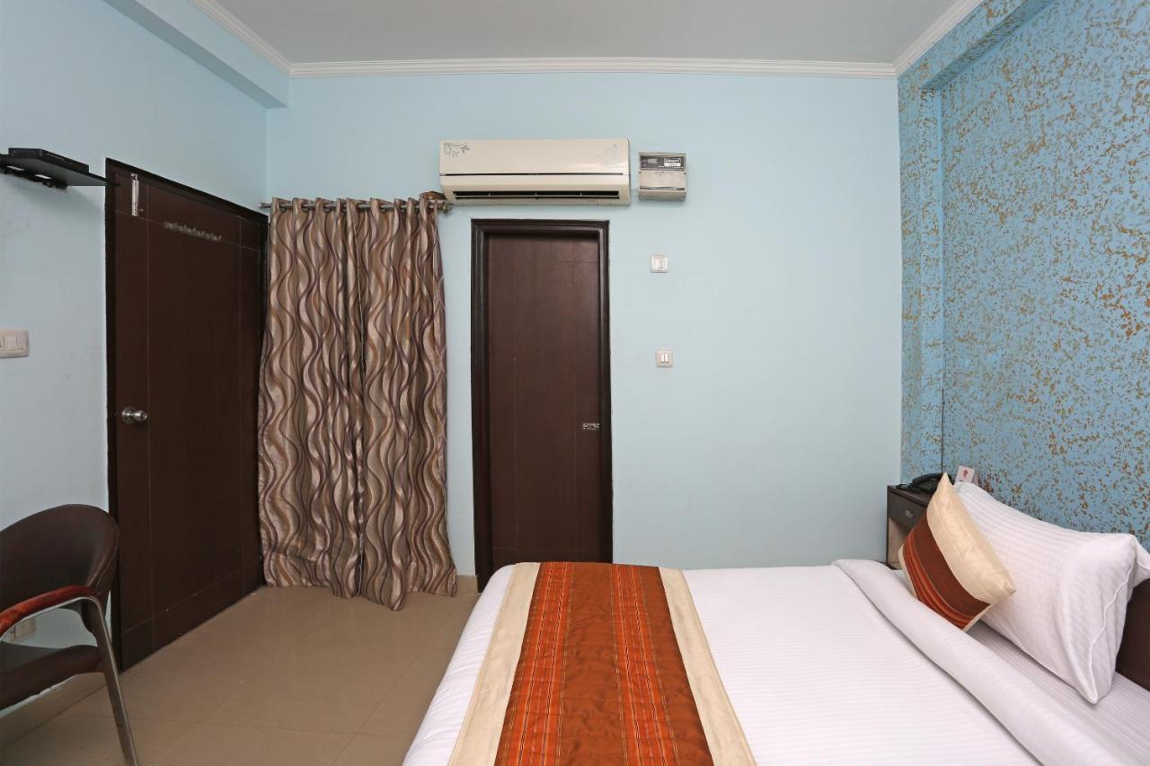 Hotel Le Princess @ Airport New Delhi Bagian luar foto