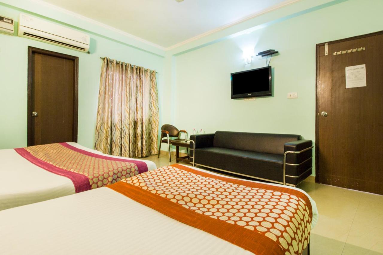 Hotel Le Princess @ Airport New Delhi Bagian luar foto