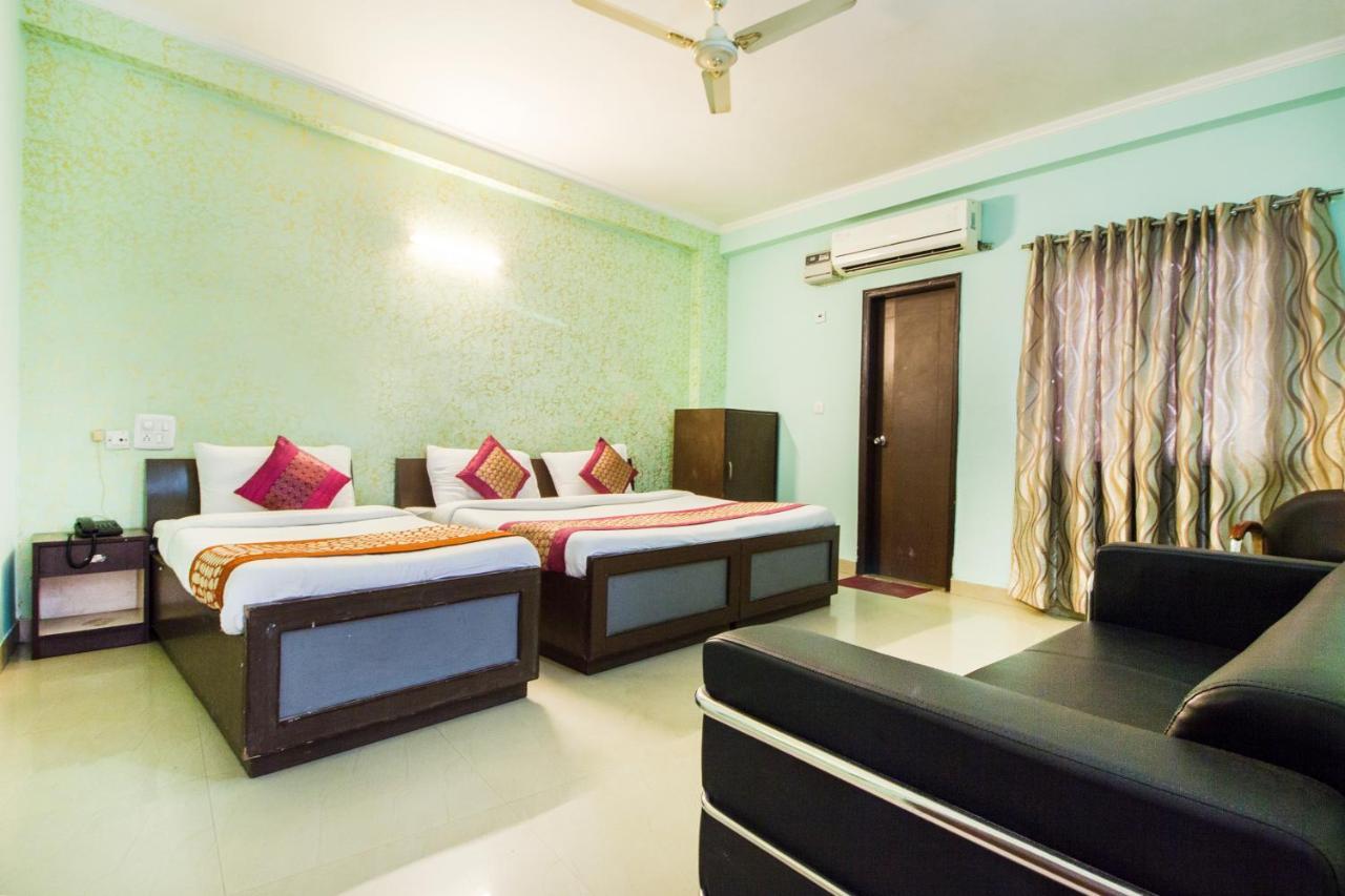 Hotel Le Princess @ Airport New Delhi Bagian luar foto