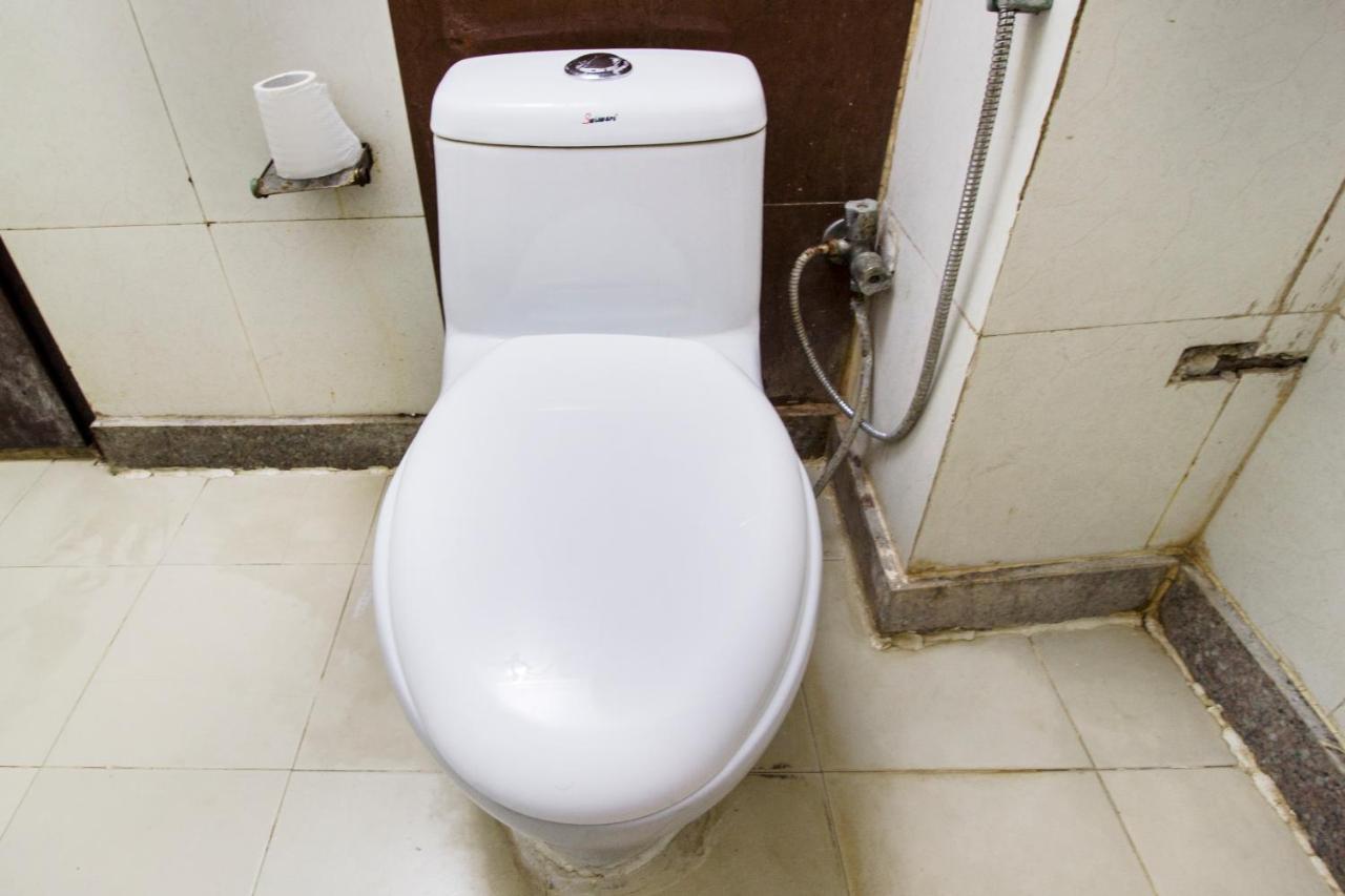Hotel Le Princess @ Airport New Delhi Bagian luar foto