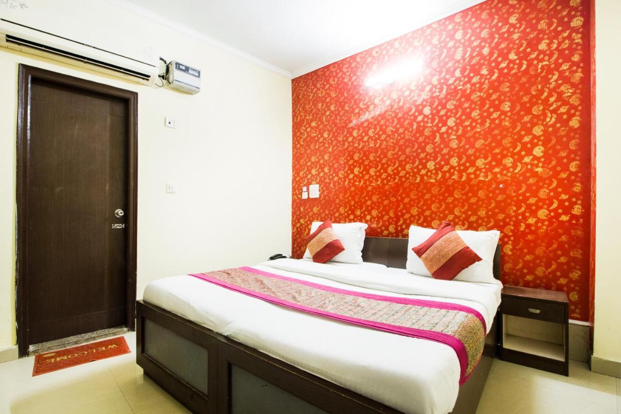 Hotel Le Princess @ Airport New Delhi Bagian luar foto