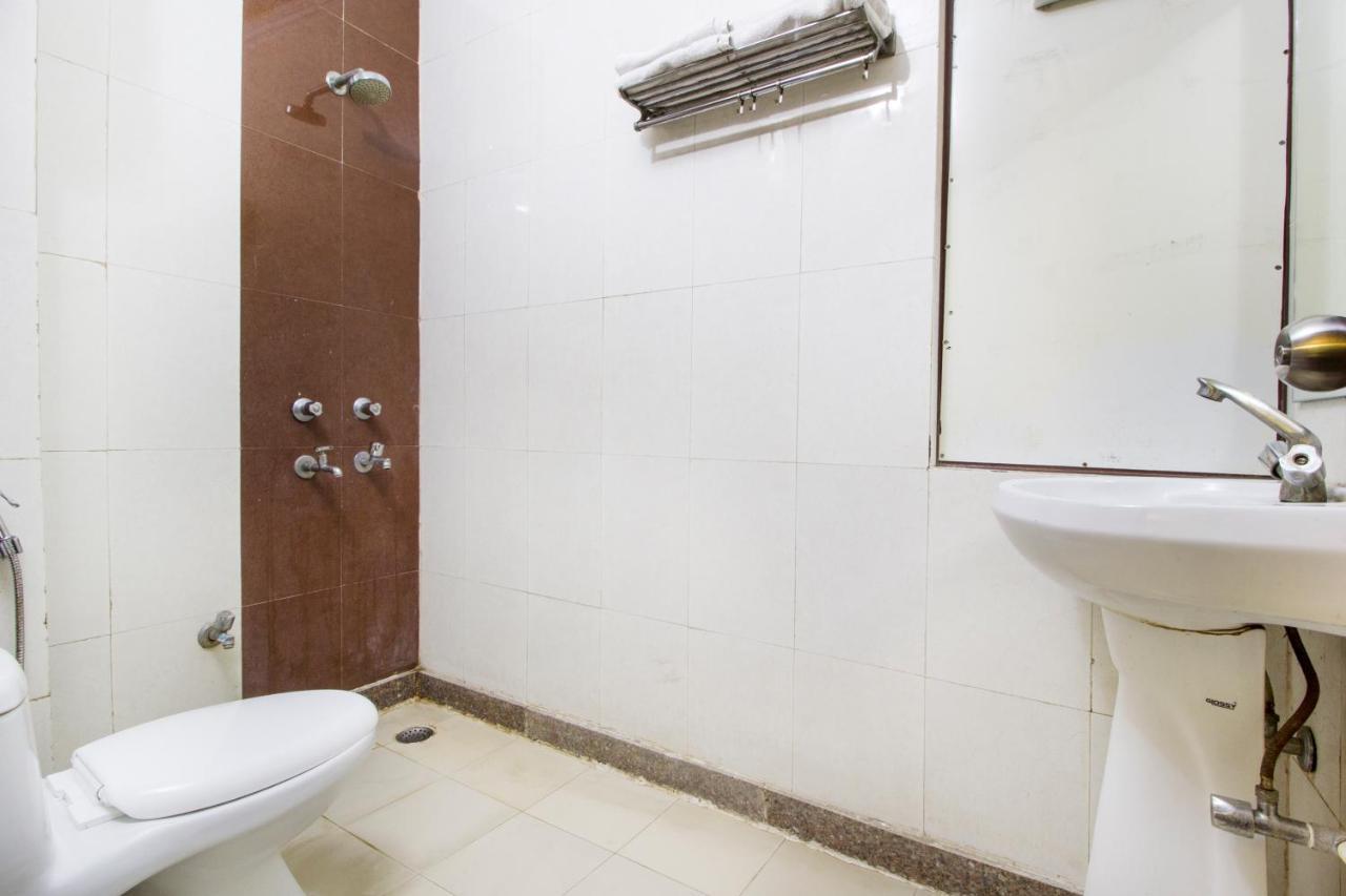 Hotel Le Princess @ Airport New Delhi Bagian luar foto