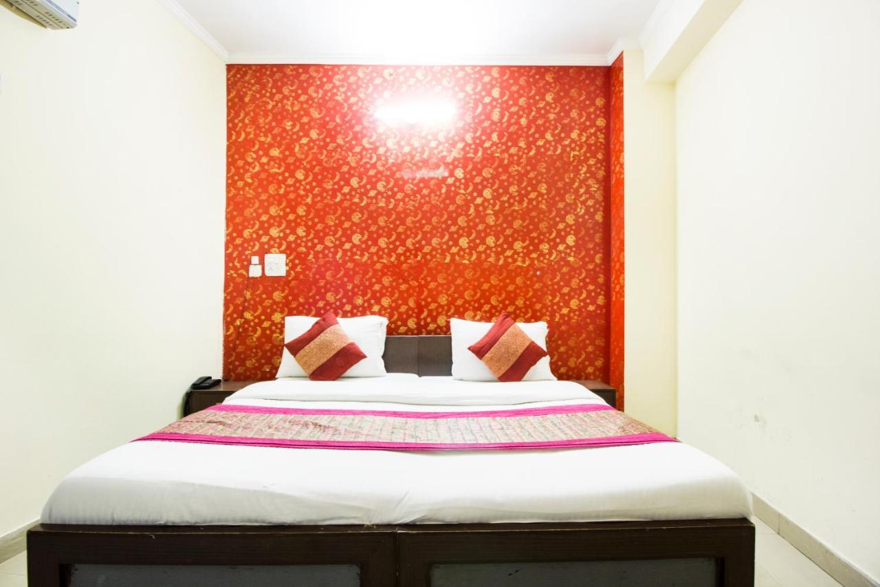 Hotel Le Princess @ Airport New Delhi Bagian luar foto